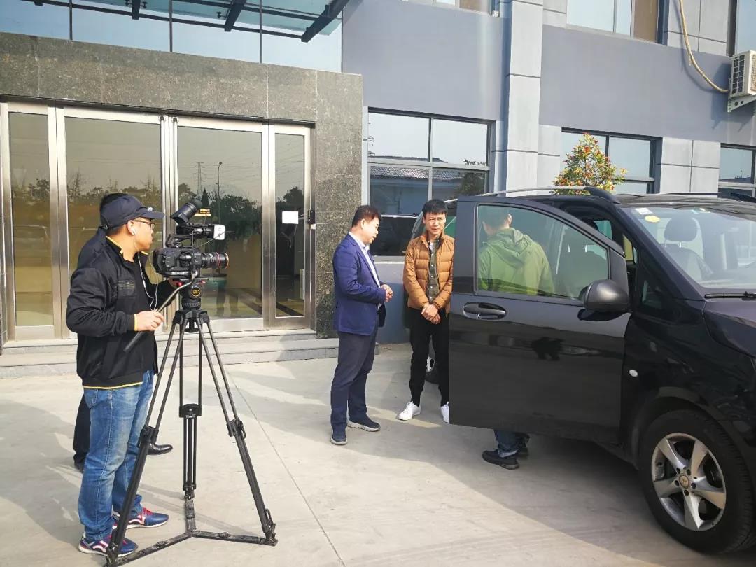 堅持科技興企戰略--央視采訪萊茵汽車與國際領先技術合作